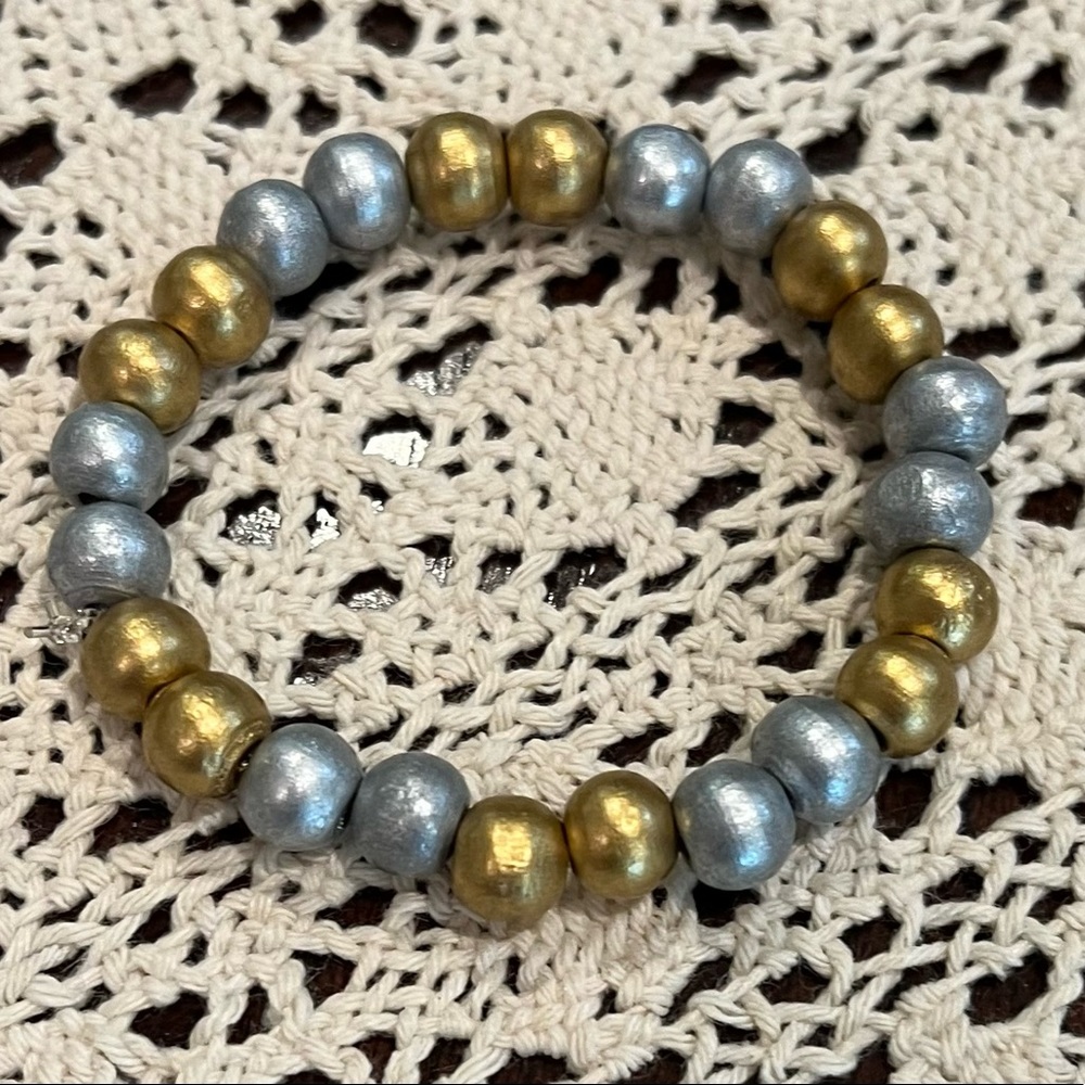 Bracelet wooden beads